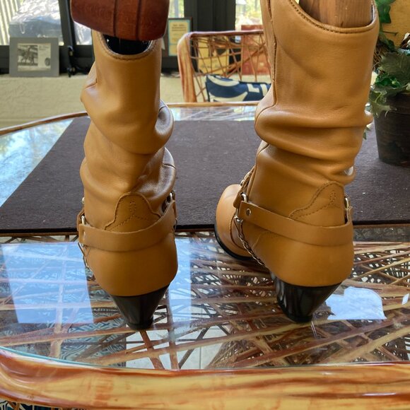 Vintage Dingo l Boots Sz 9M Ankle 2.5" Block Heel Tan  Excellent With Chain - Picture 5 of 9